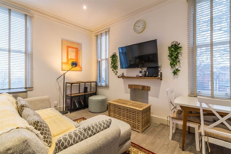 Image of 277 Woodborough Road